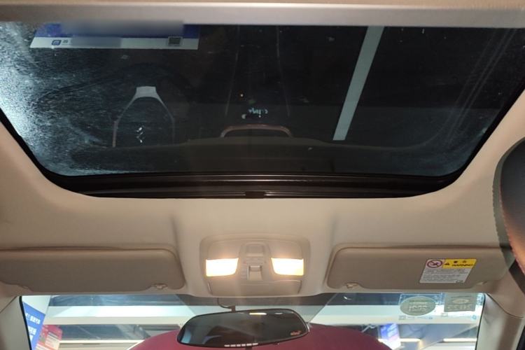 Used Suzuki S-Cross 2014 1.6L CVT Two-Wheel Drive Elite Version Headliner