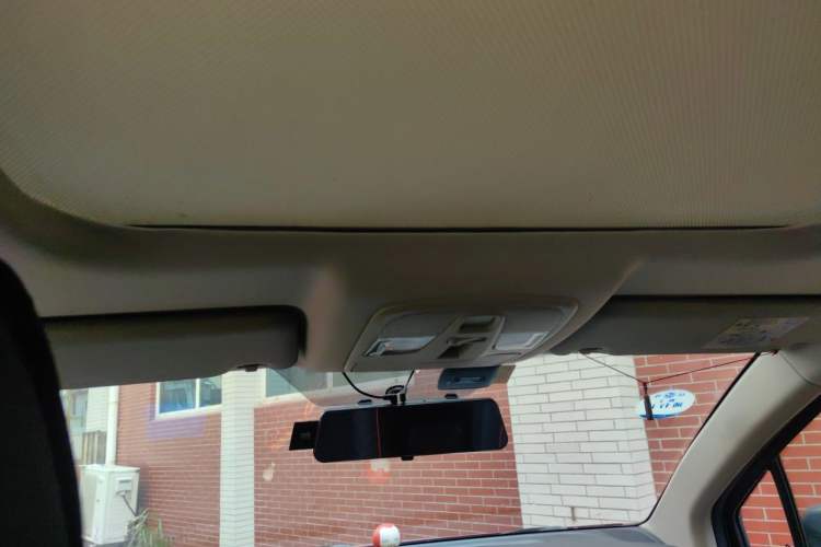 Used Suzuki S-Cross 2014 1.6L CVT Two-Wheel Drive Elite Version Headliner