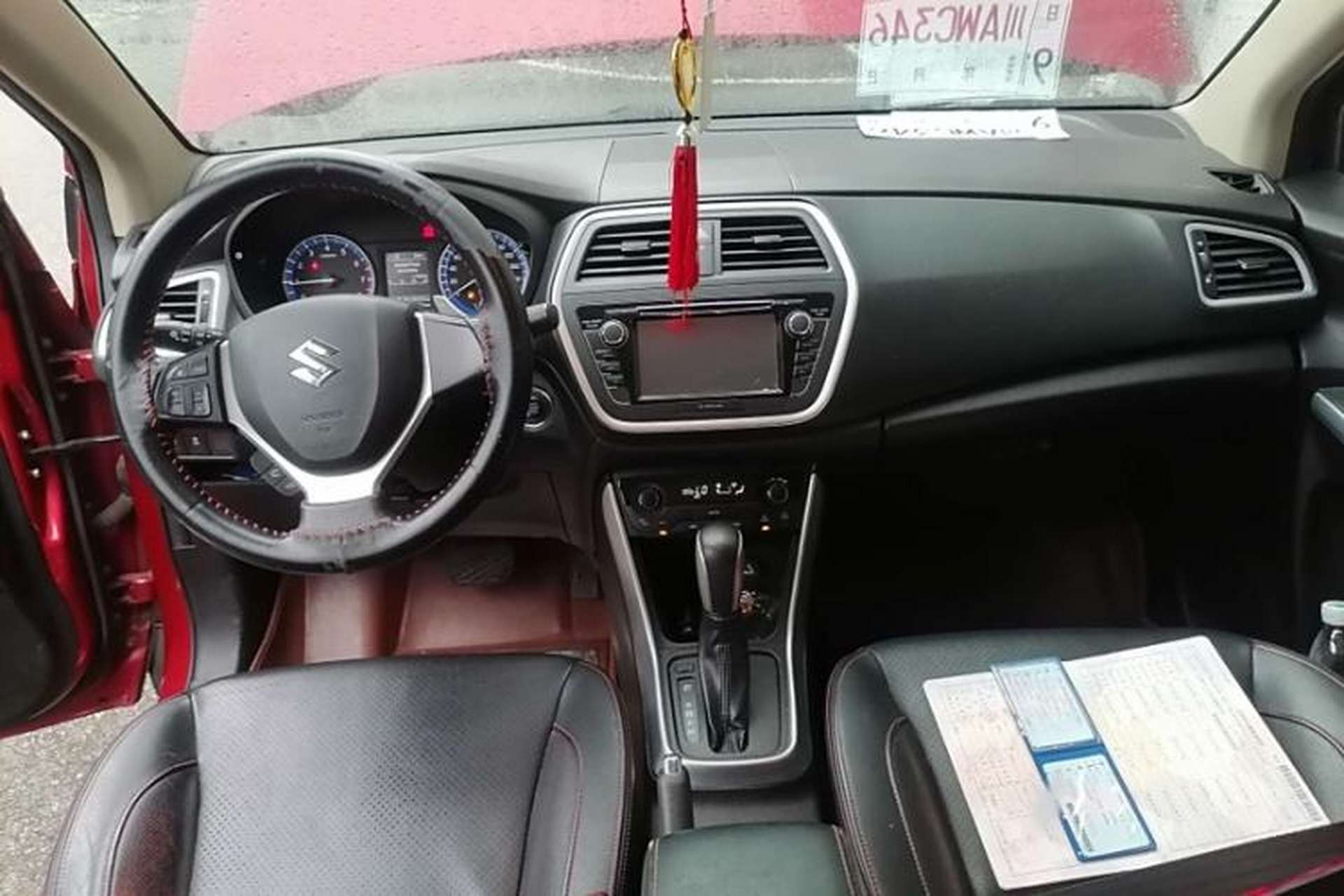 Used Suzuki S-Cross 2014 1.6L CVT Two-Wheel Drive Elite Version Interior 2