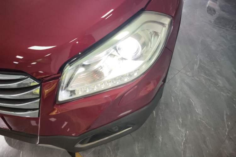 Used Suzuki S-Cross 2014 1.6L CVT Two-Wheel Drive Elite Version Left Front Headlight