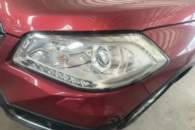 Used Suzuki S-Cross 2014 1.6L CVT Two-Wheel Drive Elite Version Left Front Headlight