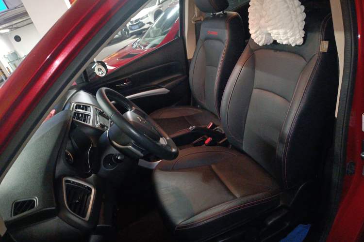 Used Suzuki S-Cross 2014 1.6L CVT Two-Wheel Drive Elite Version Left Front Seat