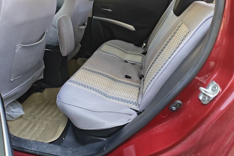 Used Suzuki S-Cross 2014 1.6L CVT Two-Wheel Drive Entry Model Left Rear Seat