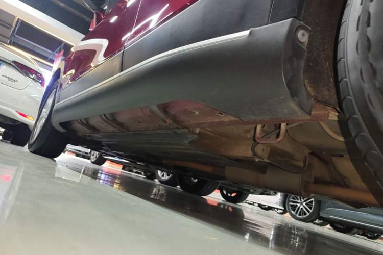 Used Suzuki S-Cross 2014 1.6L CVT Two-Wheel Drive Elite Version Left Side Sill