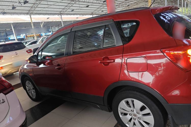 Used Suzuki S-Cross 2014 1.6L CVT Two-Wheel Drive Entry Model Left Side