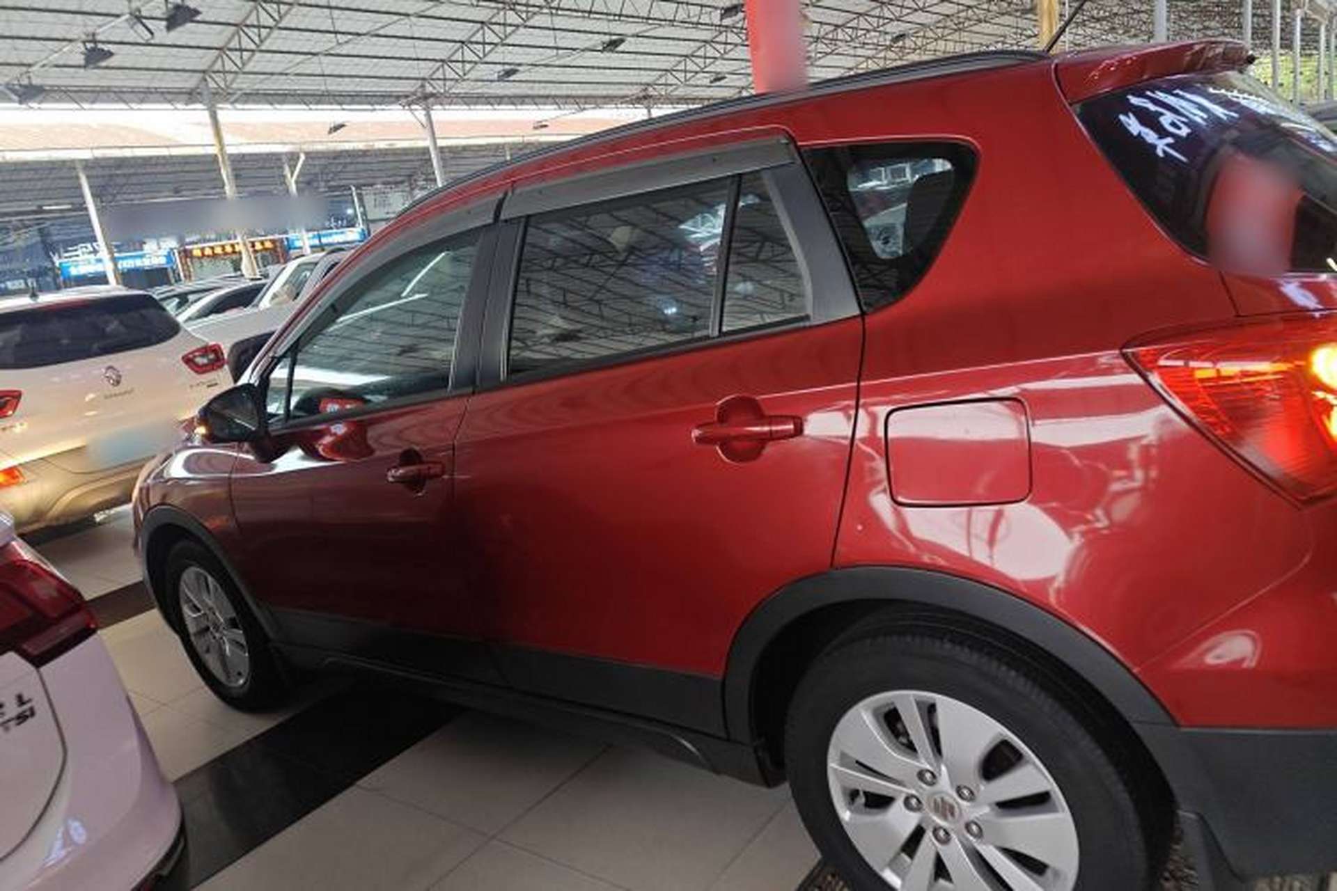 Used Suzuki S-Cross 2014 1.6L CVT Two-Wheel Drive Entry Model Left Side