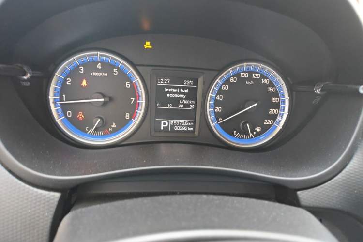 Used Suzuki S-Cross 2014 1.6L CVT Two-Wheel Drive Entry Model Odometer Close Up