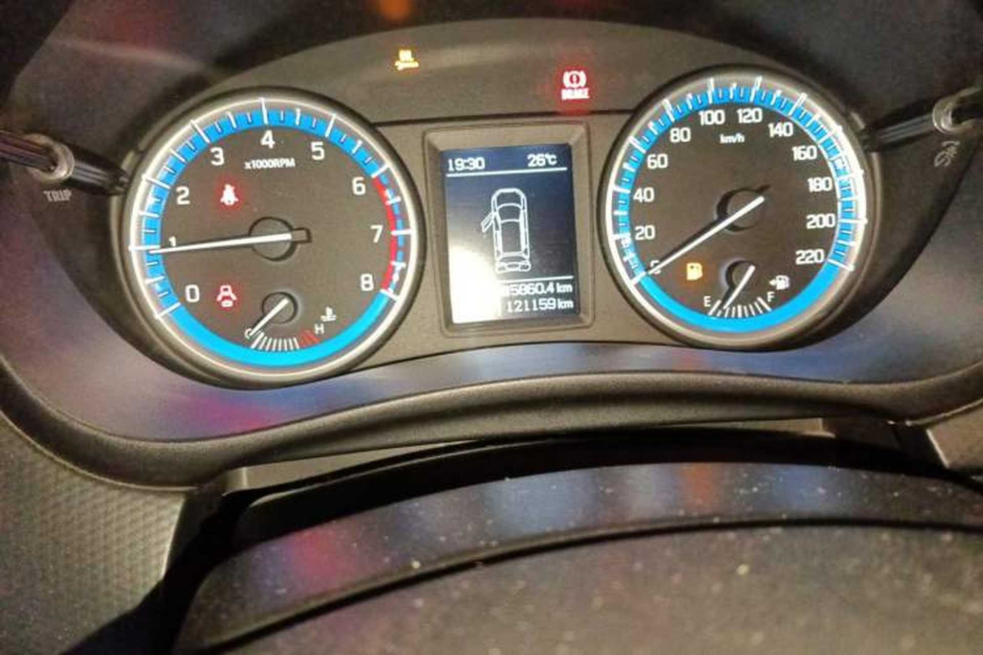 Used Suzuki S-Cross 2014 1.6L CVT Two-Wheel Drive Elite Version Odometer Close Up