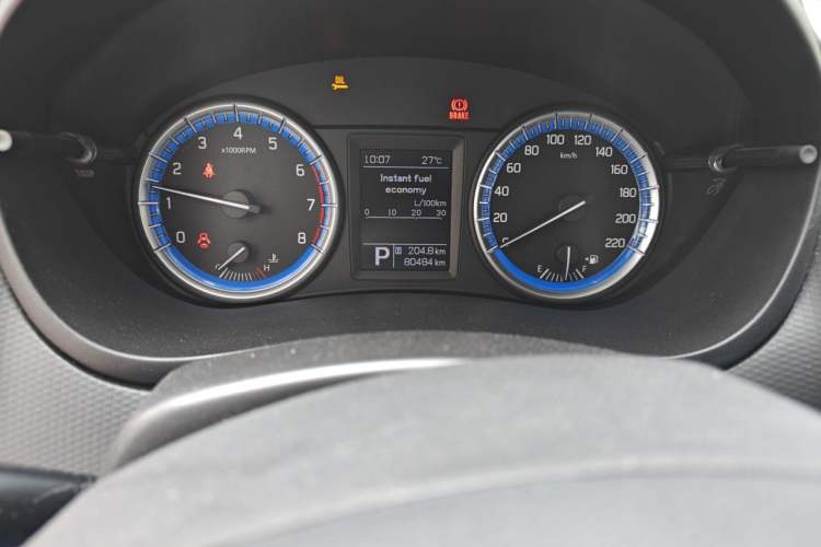 Used Suzuki S-Cross 2014 1.6L CVT Two-Wheel Drive Entry Model Odometer Close Up