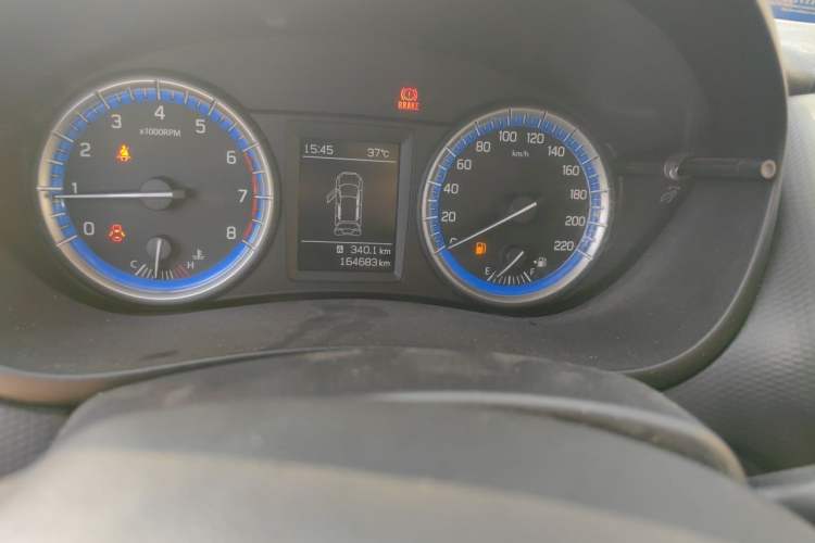 Used Suzuki S-Cross 2014 1.6L Manual Two-Wheel Drive Elite Model Odometer Close Up