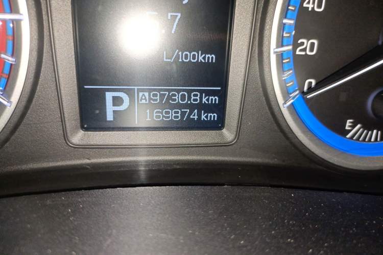 Used Suzuki S-Cross 2014 1.6L CVT Four-Wheel Drive Luxury Version Odometer Close Up