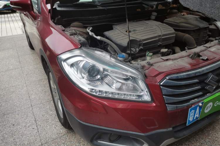 Used Suzuki S-Cross 2014 1.6L CVT Two-Wheel Drive Elite Version Right Front Headlight