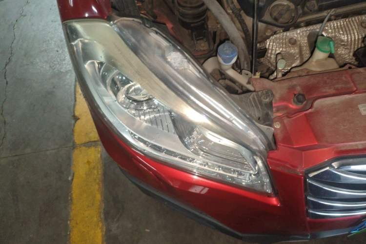 Used Suzuki S-Cross 2014 1.6L CVT Two-Wheel Drive Elite Version Right Front Headlight