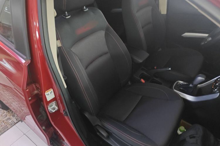 Used Suzuki S-Cross 2014 1.6L CVT Two-Wheel Drive Entry Model Right Front Seat