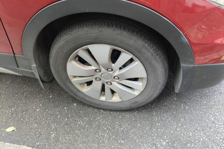 Used Suzuki S-Cross 2014 1.6L CVT Two-Wheel Drive Elite Version Right Front Wheel Hub