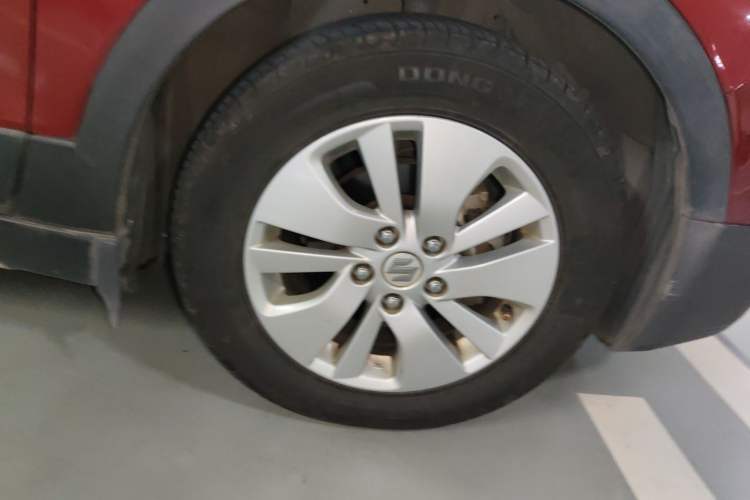 Used Suzuki S-Cross 2014 1.6L CVT Two-Wheel Drive Elite Version Right Front Wheel Hub