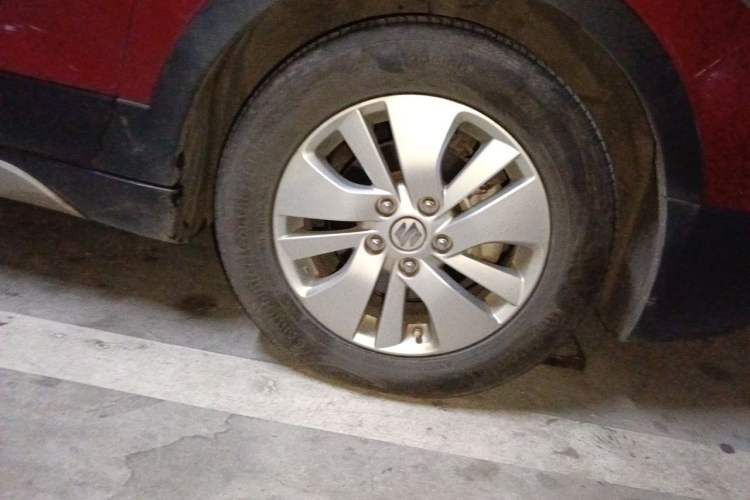 Used Suzuki S-Cross 2014 1.6L CVT Two-Wheel Drive Elite Version Right Front Wheel Hub