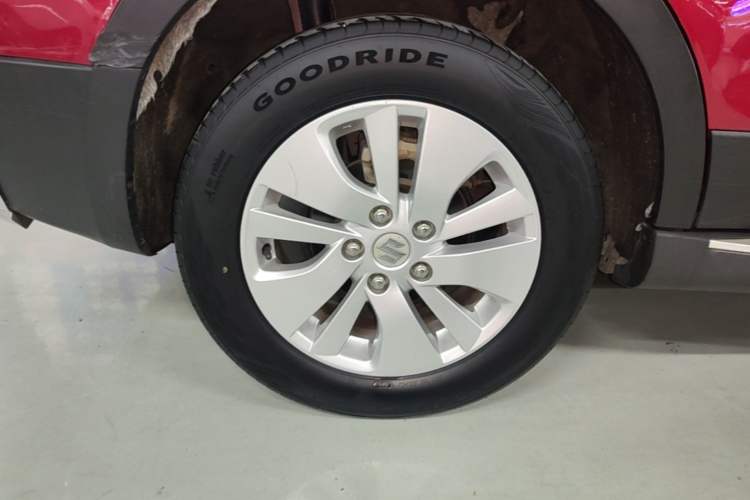 Used Suzuki S-Cross 2014 1.6L CVT Two-Wheel Drive Elite Version Right Rear Wheel Hub