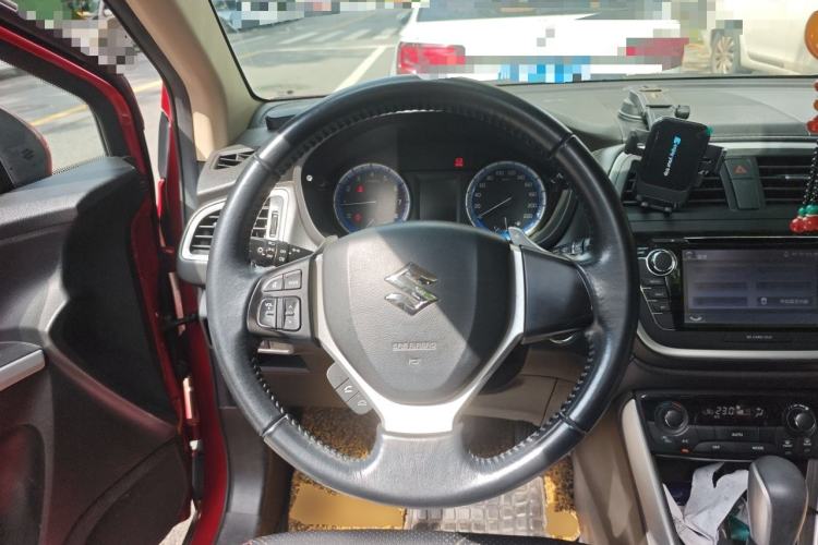 Used Suzuki S-Cross 2014 1.6L CVT Two-Wheel Drive Elite Version Steering Wheel