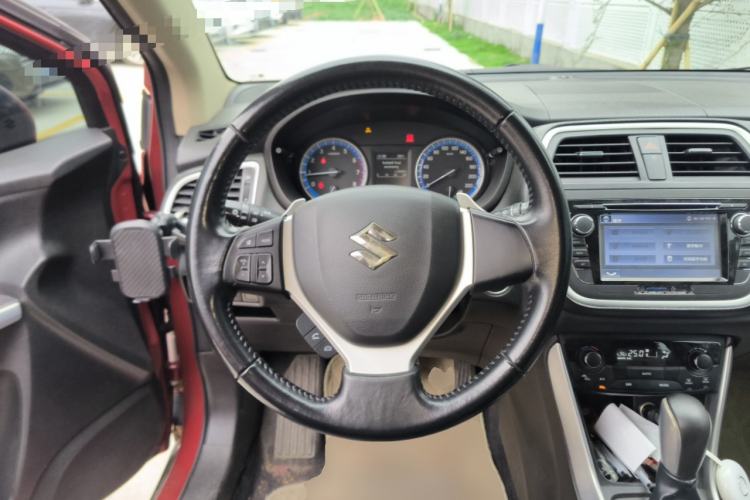 Used Suzuki S-Cross 2014 1.6L CVT Two-Wheel Drive Elite Version Steering Wheel
