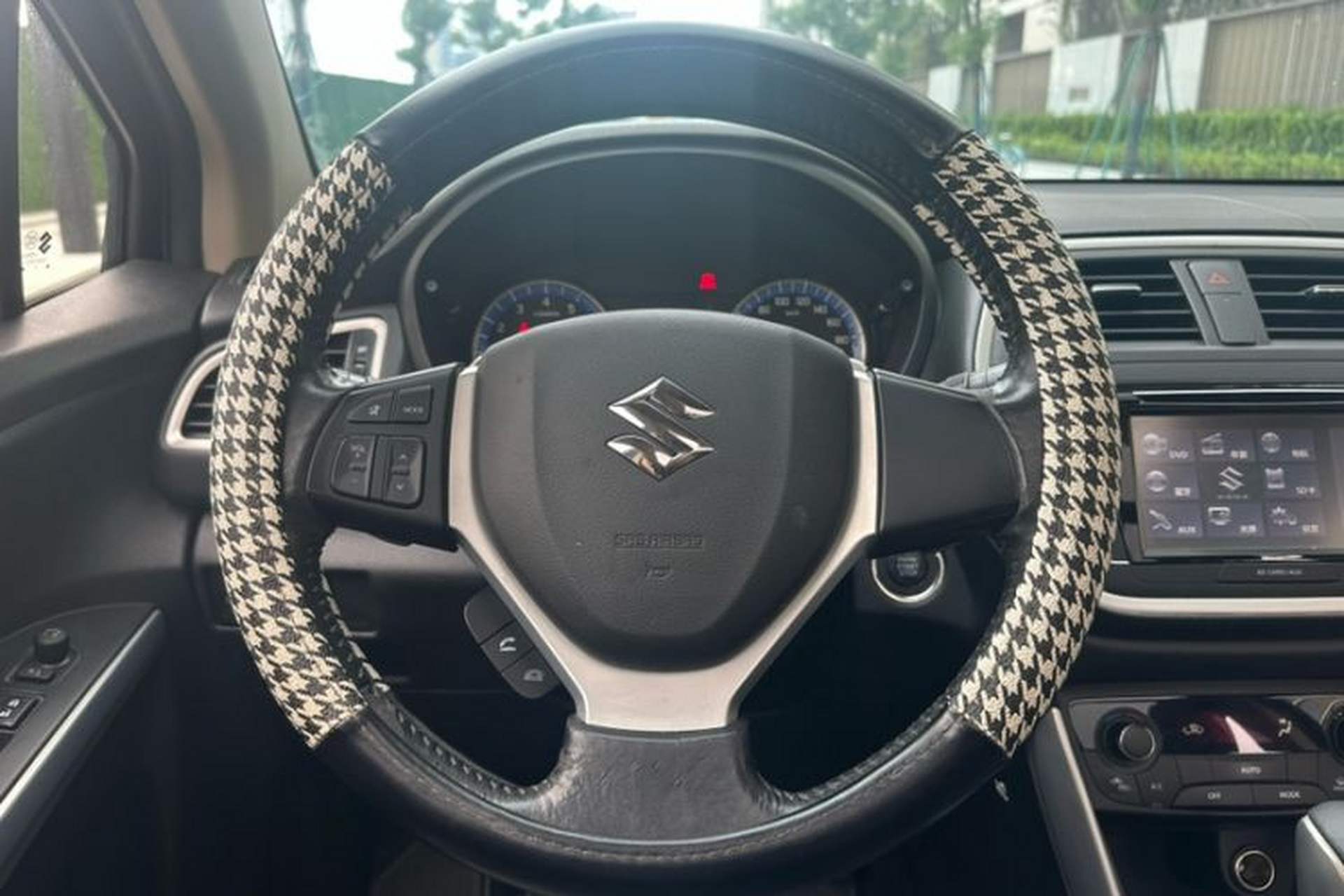 Used Suzuki S-Cross 2014 1.6L CVT Two-Wheel Drive Elite Version Steering Wheel