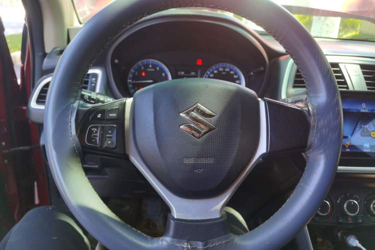 Used Suzuki S-Cross 2014 1.6L Manual Two-Wheel Drive Entry Model Steering Wheel