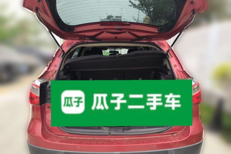 Used Suzuki S-Cross 2014 1.6L CVT Two-Wheel Drive Elite Version Trunk