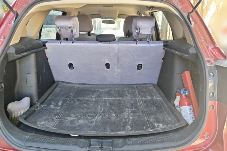 Used Suzuki S-Cross 2014 1.6L CVT Two-Wheel Drive Entry Model Trunk