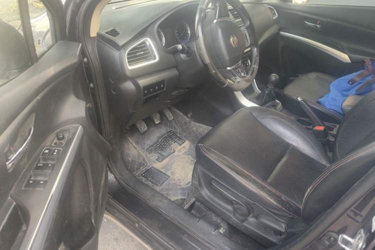 Used Suzuki S-Cross 2014 1.6L Manual Two-Wheel Drive Elite Model Driver Seat