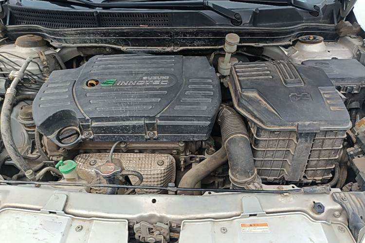 Used Suzuki S-Cross 2014 1.6L Manual Two-Wheel Drive Elite Model Engine Bay