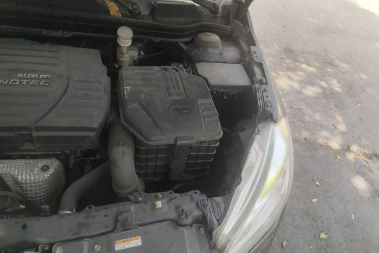 Used Suzuki S-Cross 2014 1.6L Manual Two-Wheel Drive Elite Model Engine Bay Left