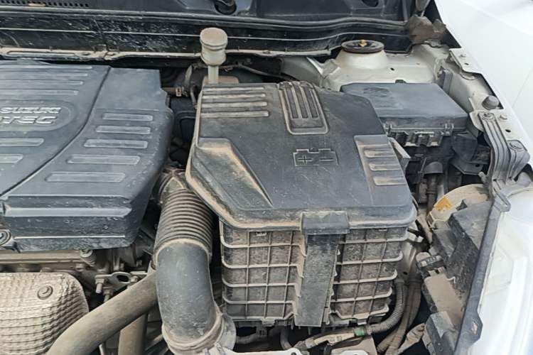 Used Suzuki S-Cross 2014 1.6L Manual Two-Wheel Drive Elite Model Engine Bay Left