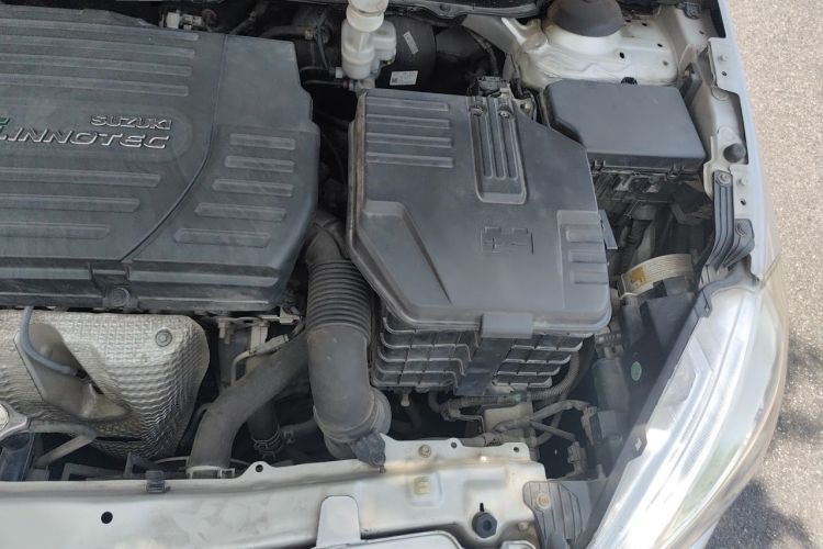 Used Suzuki S-Cross 2014 1.6L CVT Two-Wheel Drive Elite Version Engine Bay Left