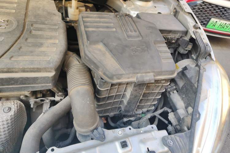 Used Suzuki S-Cross 2014 1.6L CVT Four-Wheel Drive Luxury Version Engine Bay Left