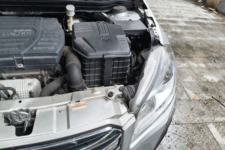 Used Suzuki S-Cross 2014 1.6L CVT Four-Wheel Drive Luxury Version Engine Bay Left