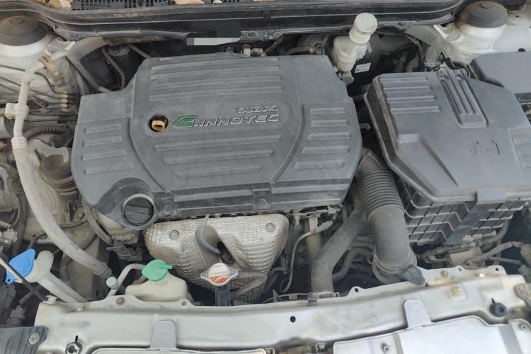 Used Suzuki S-Cross 2014 1.6L CVT Two-Wheel Drive Elite Version Engine Bay