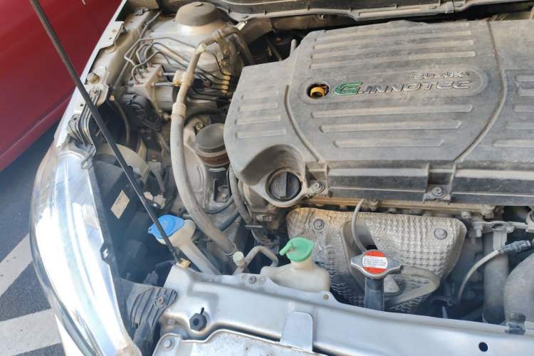 Used Suzuki S-Cross 2014 1.6L CVT Four-Wheel Drive Luxury Version Engine Bay Right