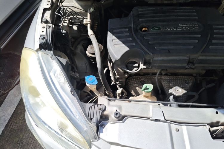Used Suzuki S-Cross 2014 1.6L CVT Four-Wheel Drive Luxury Version Engine Bay Right