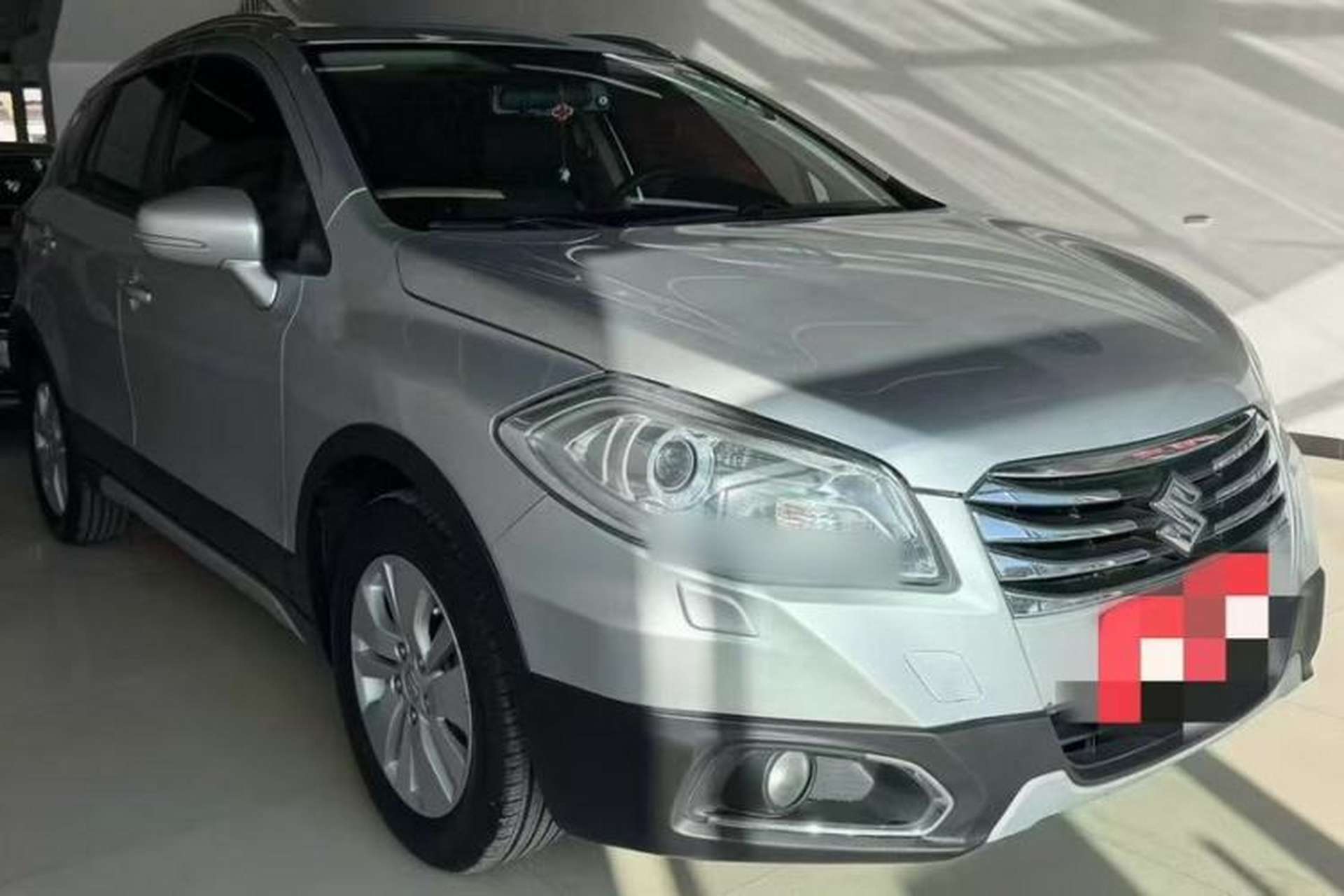 Used Suzuki S-Cross 2014 1.6L CVT Two-Wheel Drive Elite Version Exterior 1