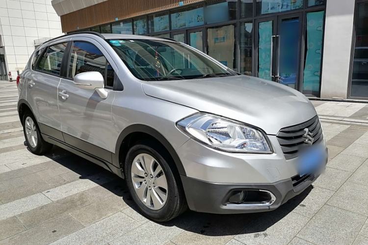 Used Suzuki S-Cross 2014 1.6L CVT Two-Wheel Drive Entry Model Exterior 3