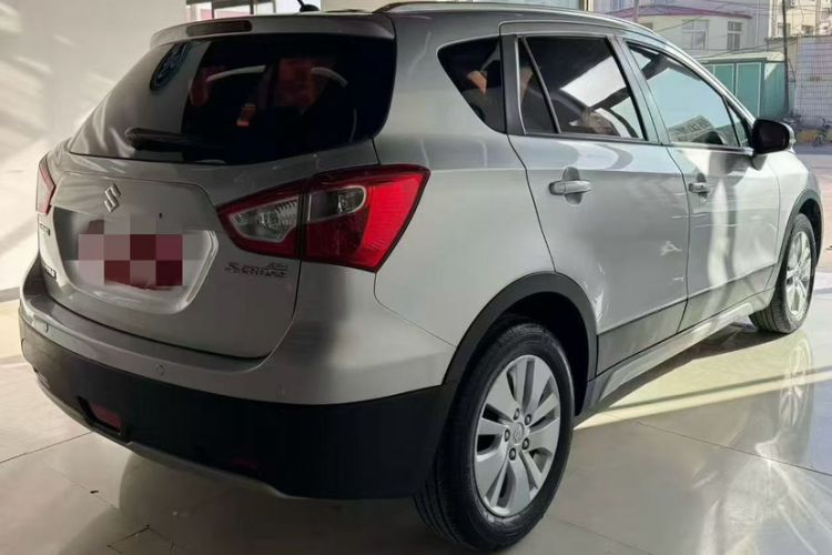 Used Suzuki S-Cross 2014 1.6L CVT Two-Wheel Drive Elite Version Exterior 3