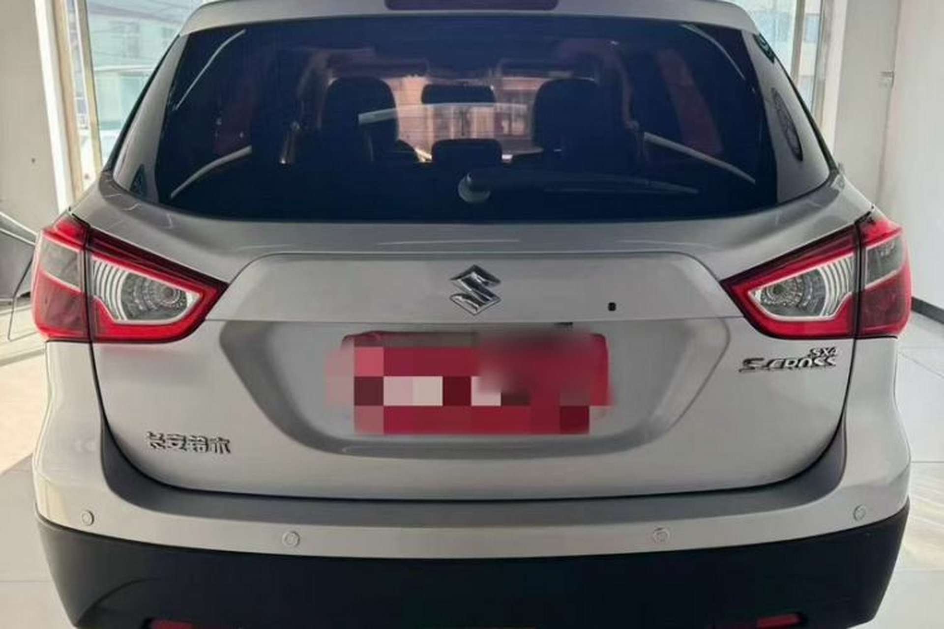 Used Suzuki S-Cross 2014 1.6L CVT Two-Wheel Drive Elite Version Exterior 5