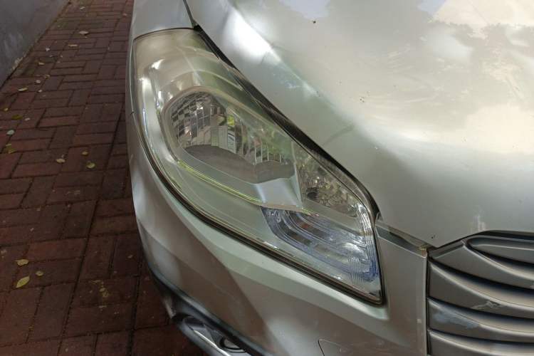Used Suzuki S-Cross 2014 1.6L Manual Two-Wheel Drive Entry Model Exterior 6