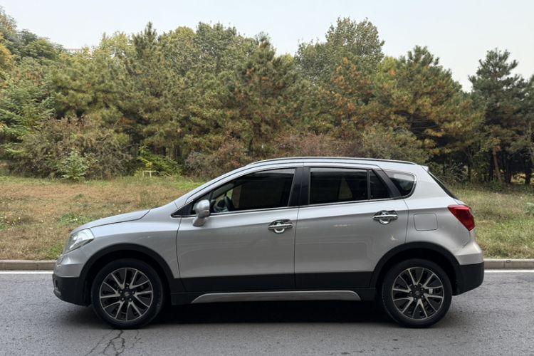 Used Suzuki S-Cross 2014 1.6L CVT Four-Wheel Drive Luxury Version Exterior 6