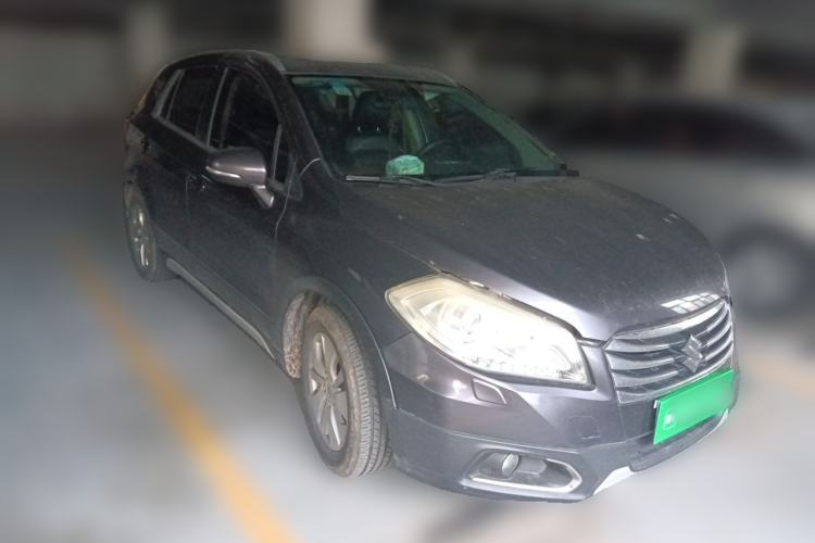 Used Suzuki S-Cross 2014 1.6L Manual Two-Wheel Drive Elite Model Front Right 45 Deg