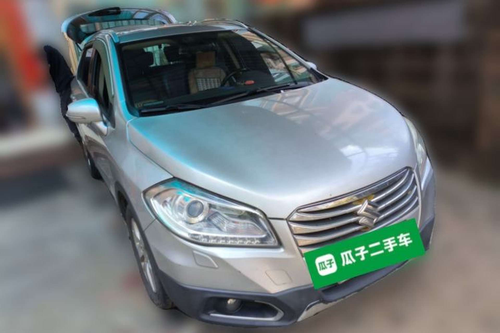 Used Suzuki S-Cross 2014 1.6L CVT Two-Wheel Drive Elite Version Front Right 45 Deg