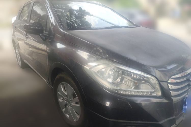 Used Suzuki S-Cross 2014 1.6L Manual Two-Wheel Drive Elite Model Front Right 45 Deg