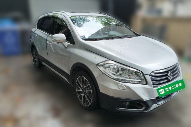 Used Suzuki S-Cross 2014 1.6L CVT Four-Wheel Drive Luxury Version Front Right 45 Deg