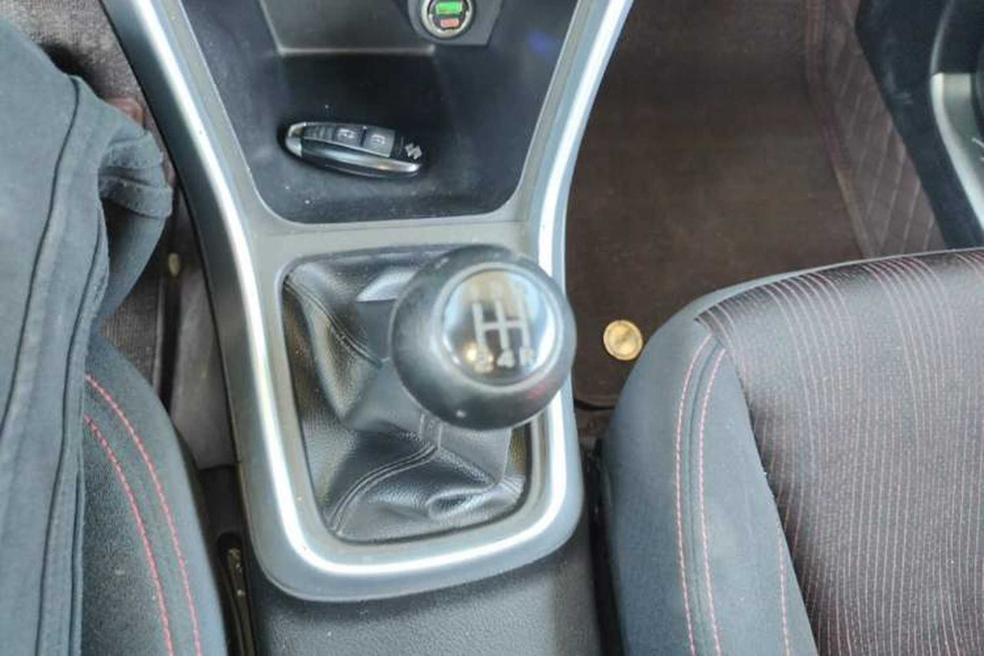 Used Suzuki S-Cross 2014 1.6L Manual Two-Wheel Drive Entry Model Gear Lever