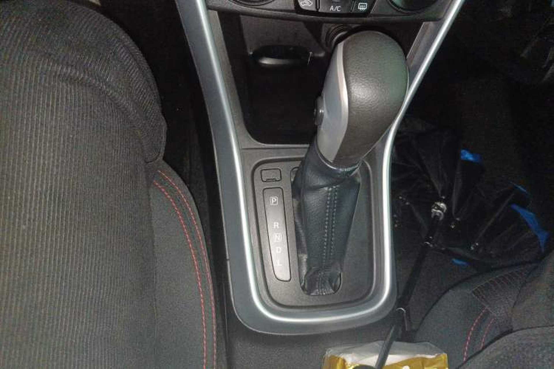 Used Suzuki S-Cross 2014 1.6L CVT Two-Wheel Drive Entry Model Gear Lever